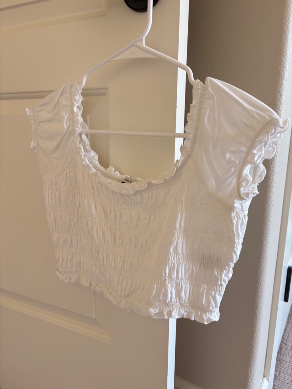 American Eagle White Ruffle Cropped Top Size Small